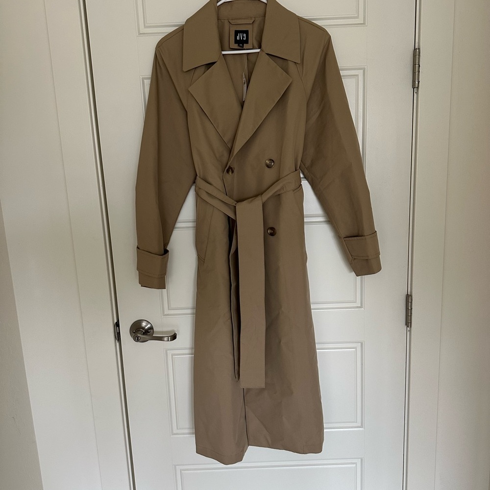 Women’s Tan Trench Coat